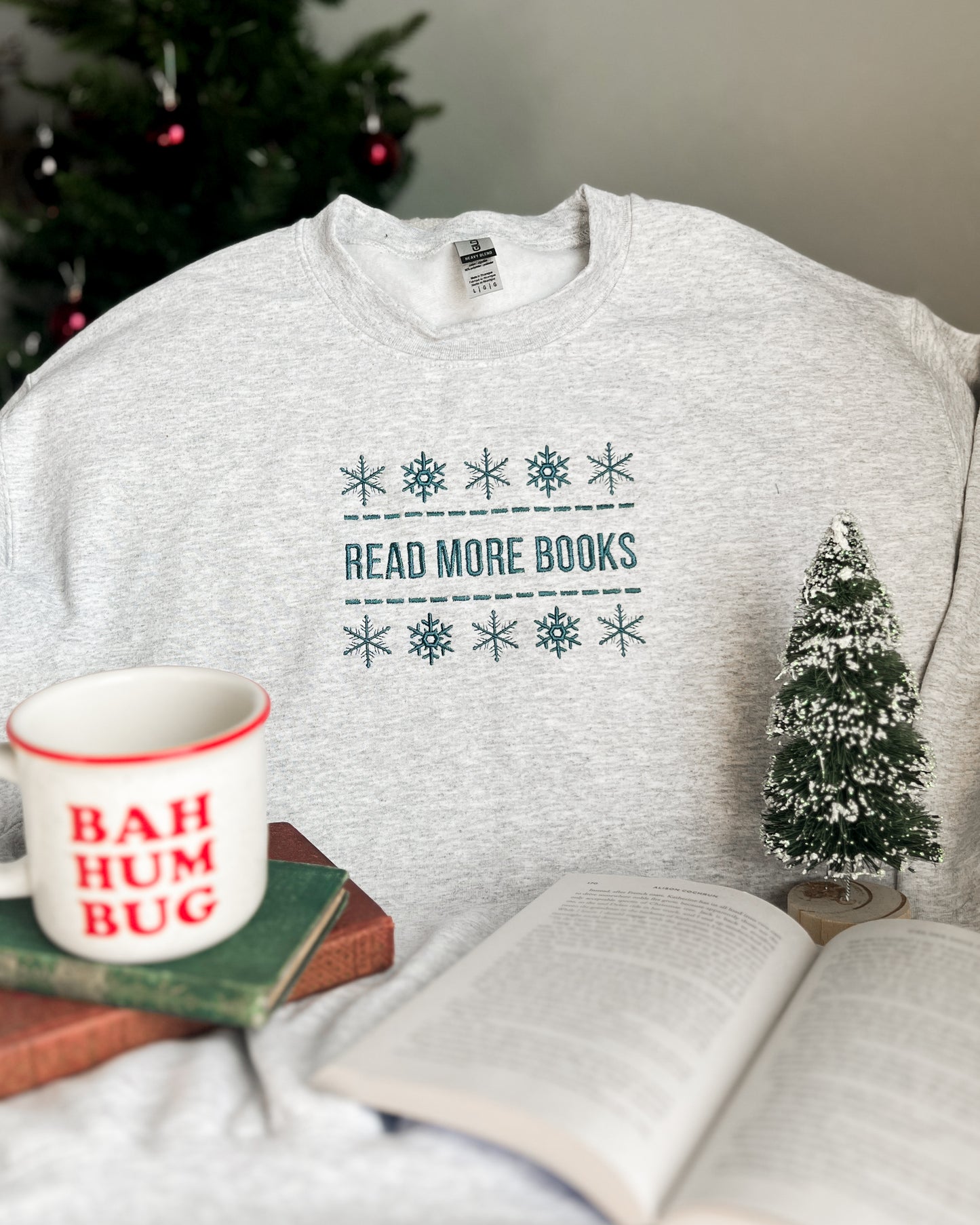 Snowy Read More Books Crewneck