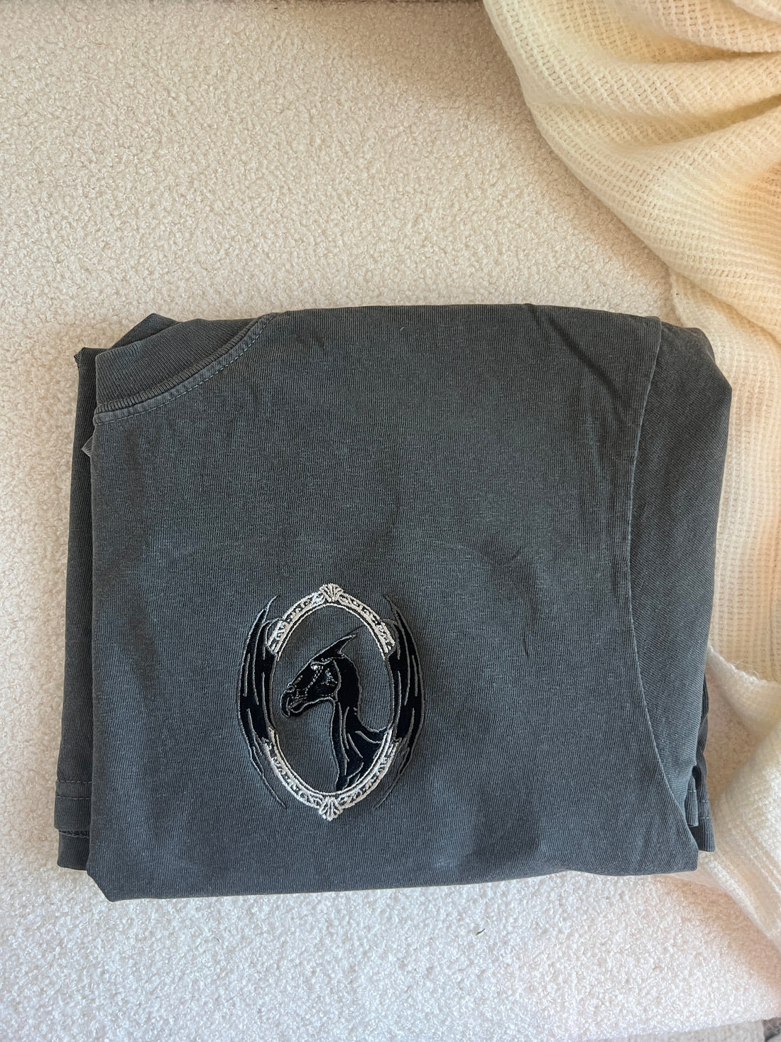 Thestral Embroidered Tee