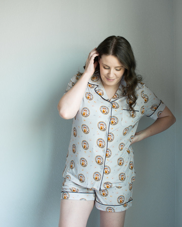 Mail Otter Pajama Set