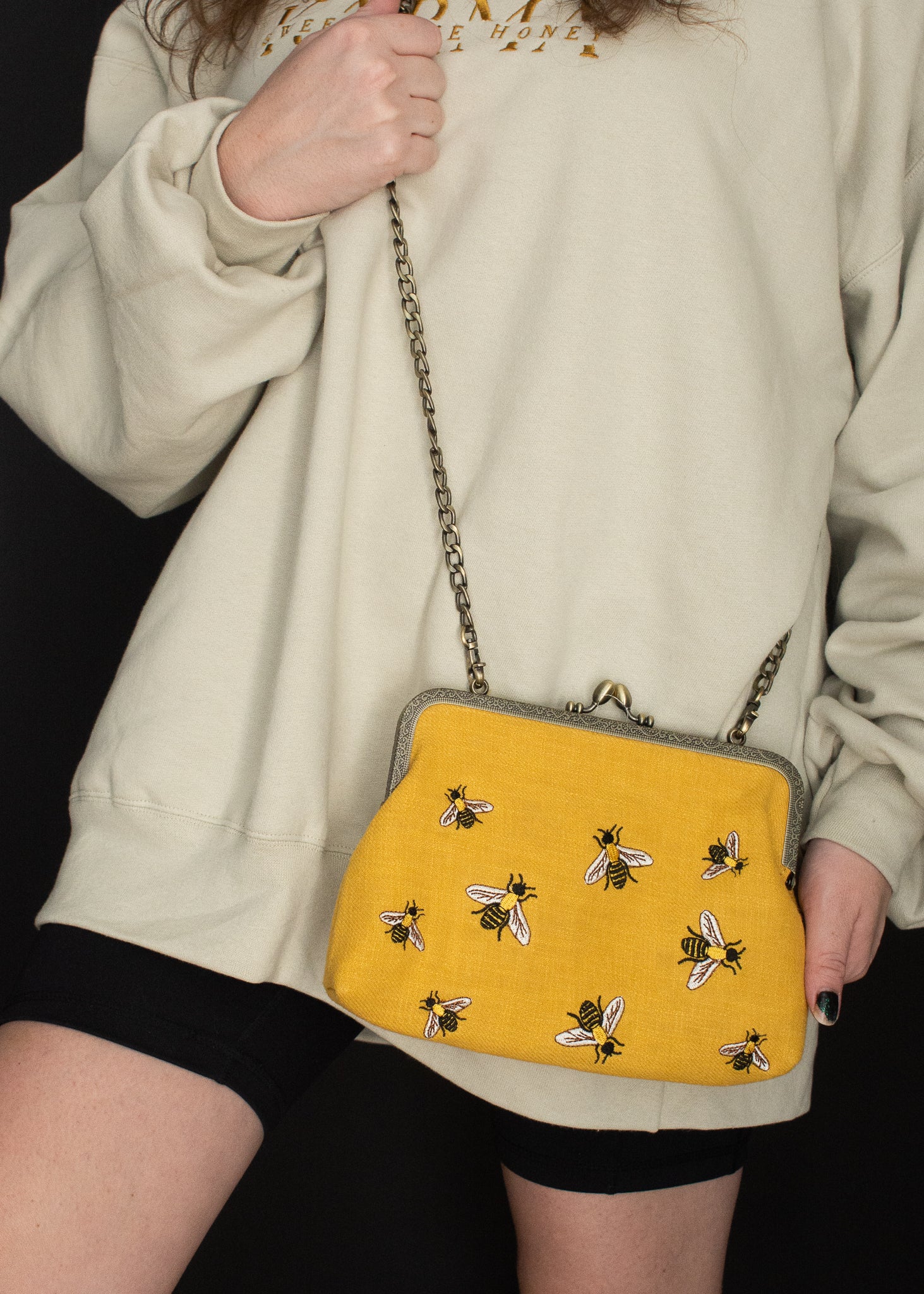 Modcloth best sale bee bag