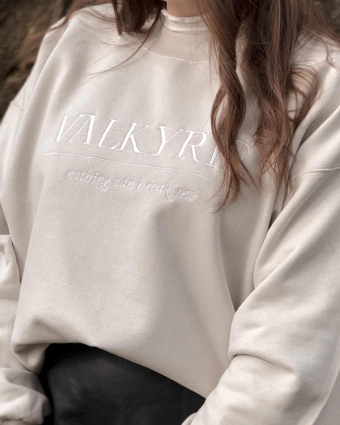 VALKYRIE CREWNECK - EMERIE