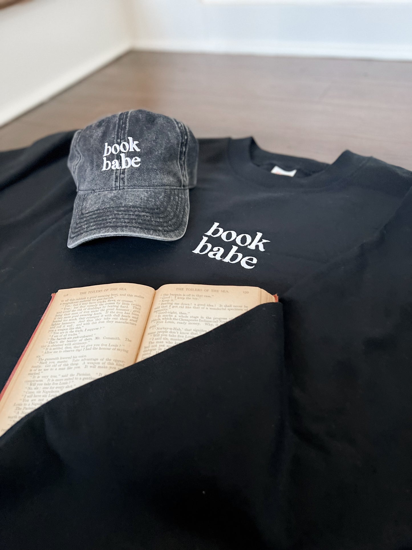 Book Babe Crewneck